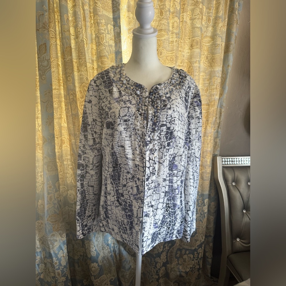 Chico’s Womens Printed Long-Sleeve Button Front Top - White & Navy
